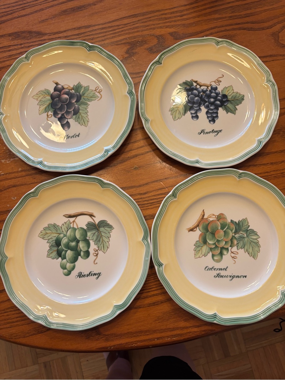 Villeroy & Boch French Garden country collection set of 4 cheese plates